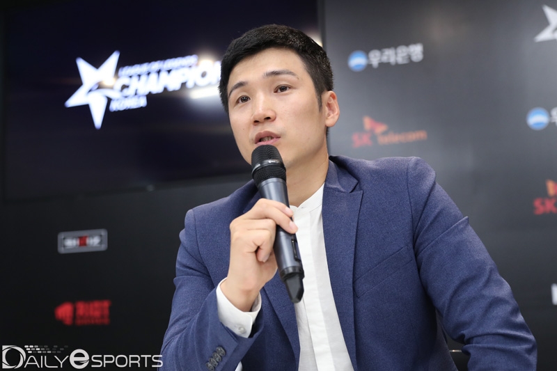 진에어 그린윙스의 한상용 감독.