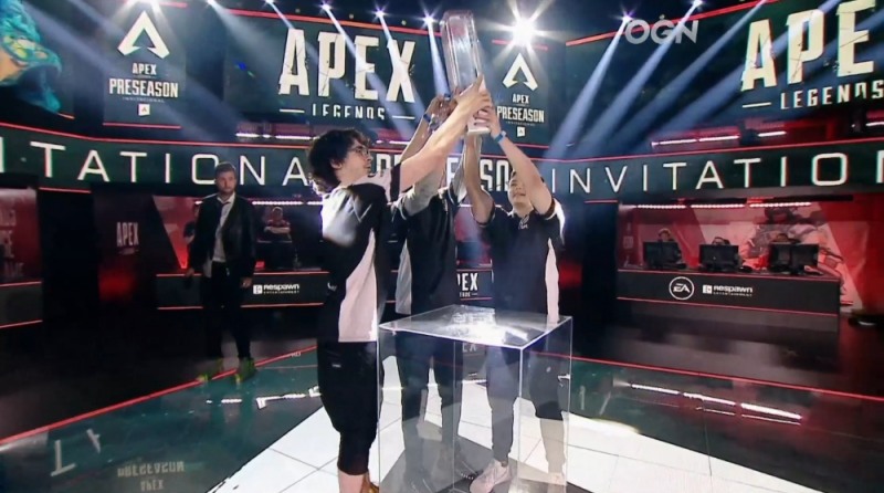 우승을 차지한 솔로미드(사진=중계방송 캡처).