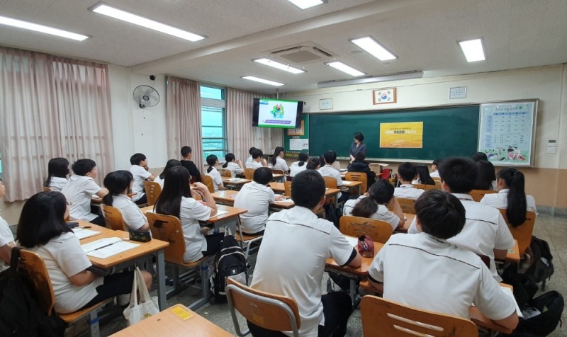 콘진원, 초등·중학생 대상 '게임리터러시' 교육 실시