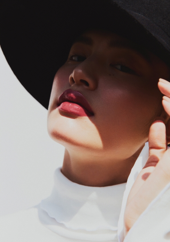 올 가을 힌스(hince)가 제안하는 뉴 클래식 컬러, 무드인핸서 리퀴드 글로우 출시