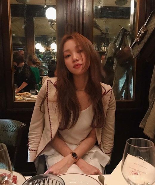 이성경(사진=인스타그램캡처)