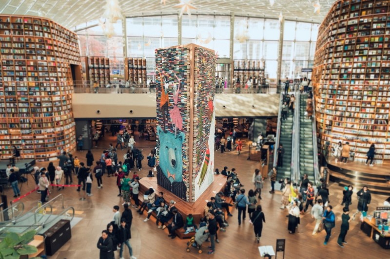 스타필드, 별마당 도서관 '별마당 북트리' 고양시에 기부