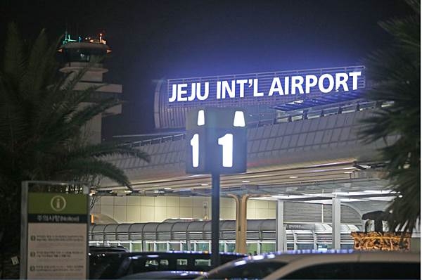 제주공항 태풍 미탁 여파 불구 아직까지 정상 운행