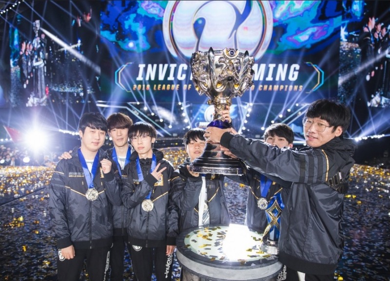2018년 롤드컵을 제패한 인빅터스 게이밍(사진=라이엇 게임즈 제공).