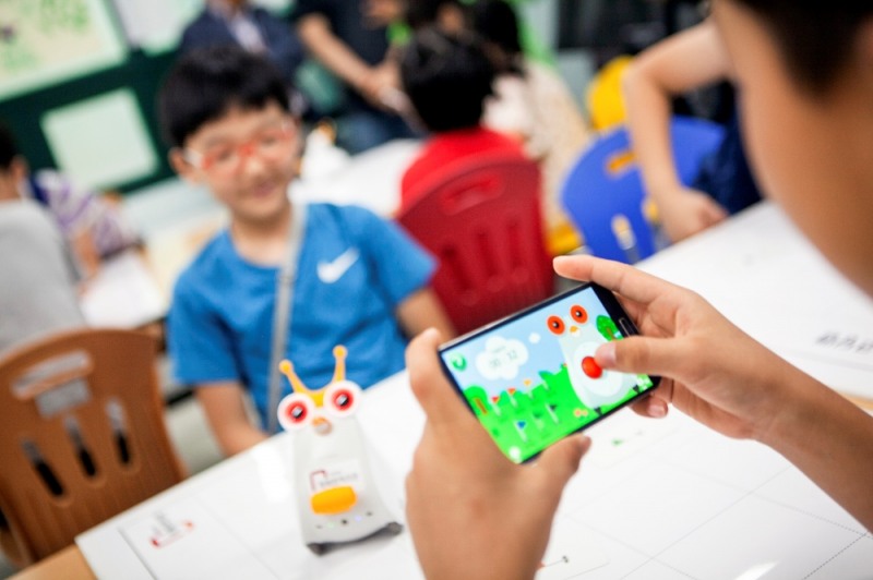 SK텔레콤, 한국산업고객만족도(KCSI) 22년 연속 1위 '대기록' 달성