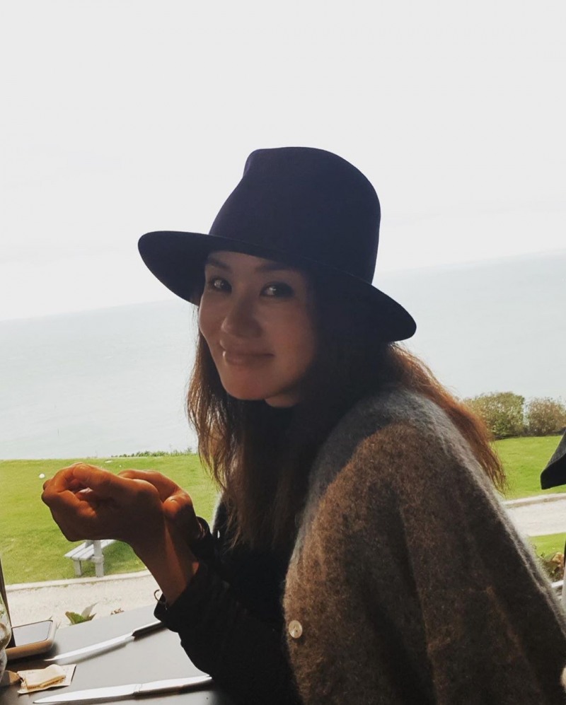 엄정화사진=인스타그램캡처