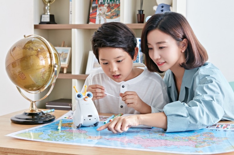 SK텔레콤, NUGU 탑재 코딩로봇 '알버트AI' 출시