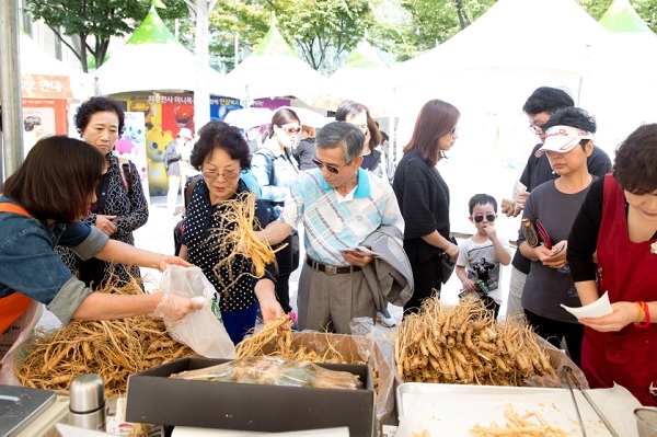 "수삼 구입, 멀리 가지 마세요".. 서울에서 만나는 '명품 수삼'