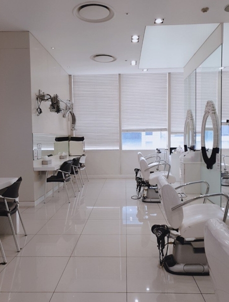 범계 미용실 ‘마끼에 평촌 롯데백화점점’ 전문 디자이너의 체계화된 맞춤상담시스템 눈길