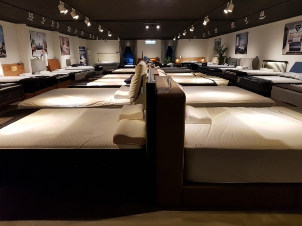 퀸침대 업체 ‘루모스’, 더블매트리스 등 미국 브랜드 제품 취급