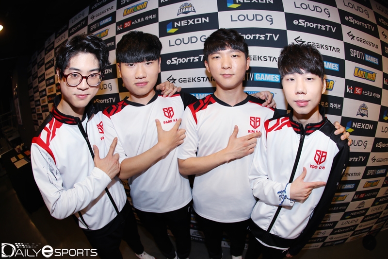 샌드박스 게이밍.