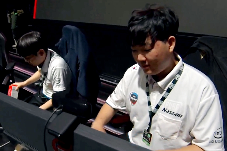 데이 우승을 차지한 OGN 엔투스 에이스(사진=중계화면 캡처).