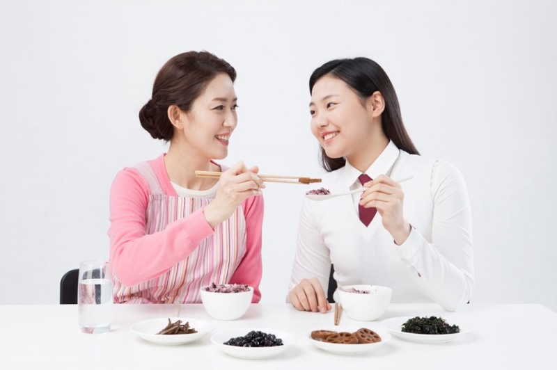 수험생과 학부모, 수능 끝났다면 이제 치아건강 챙길 때