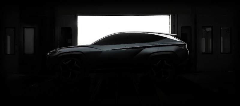 현대자동차가 ‘2019 LA오토쇼’를 앞두고 혁신적 디자인의 플러그인 하이브리드 SUV 콘셉트카의 티저 이미지를 13일(수) 공개했다. 