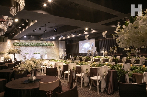 합리적 예산에 퀄리티는 특급호텔급, 웨딩홀 ‘공항컨벤션’ 추천
