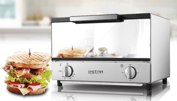 ‘미니오븐토스이벤트’가 시작됨에 따라 이날 하루도 분주한다 / 출처 website화면