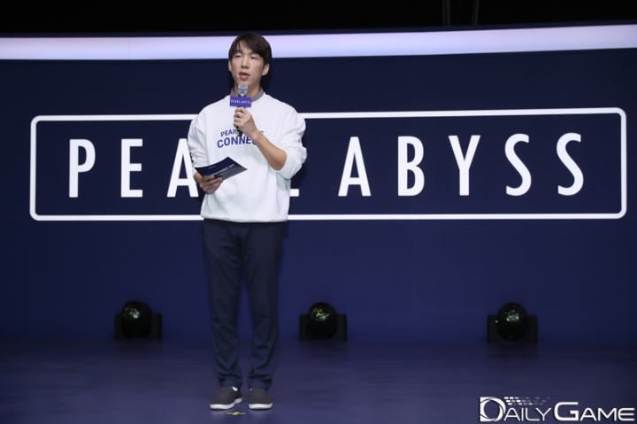 지스타 2019에서 커넥트의 시작을 알린 정경일 펄어비스 CEO.