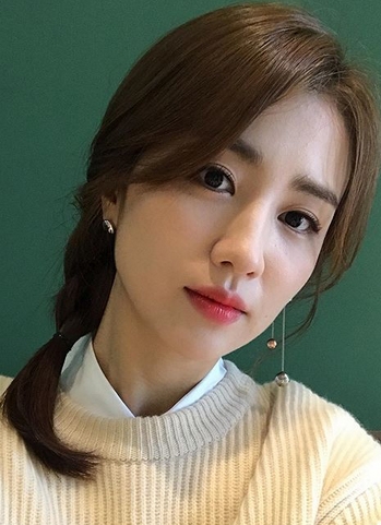 ‘박하선’ 동생 소식이 알려지면서 온라인상엔 안타까운 마음이 일고 있다 / 출처 에스엔에스