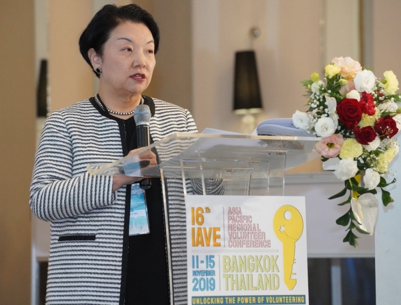 지난 15일 태국 방콕에서 진행된 ‘IAVE 아시아·태평양 자원봉사 컨퍼런스’에서 민희경 CJ제일제당 사회공헌추진단장이 'Stronger together'를 주제로 기조연설을 하고 있다.
