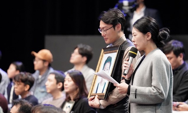 文대통령 "스쿨존 쉽게 식별할 방안 만들라"