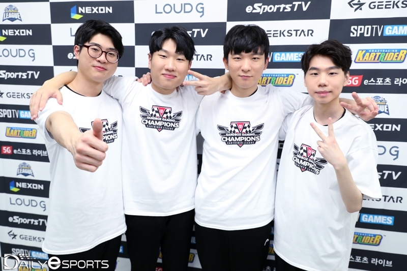 샌드박스 게이밍, 카트 선수들과 전원 재계약