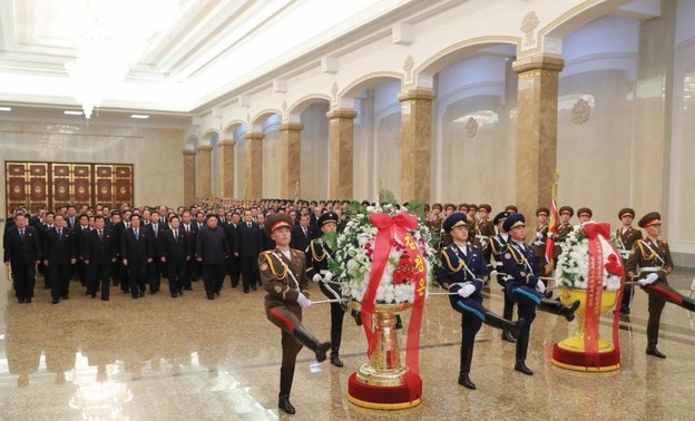 지난해 김정일 국방위원장 사망 7주기 모습.