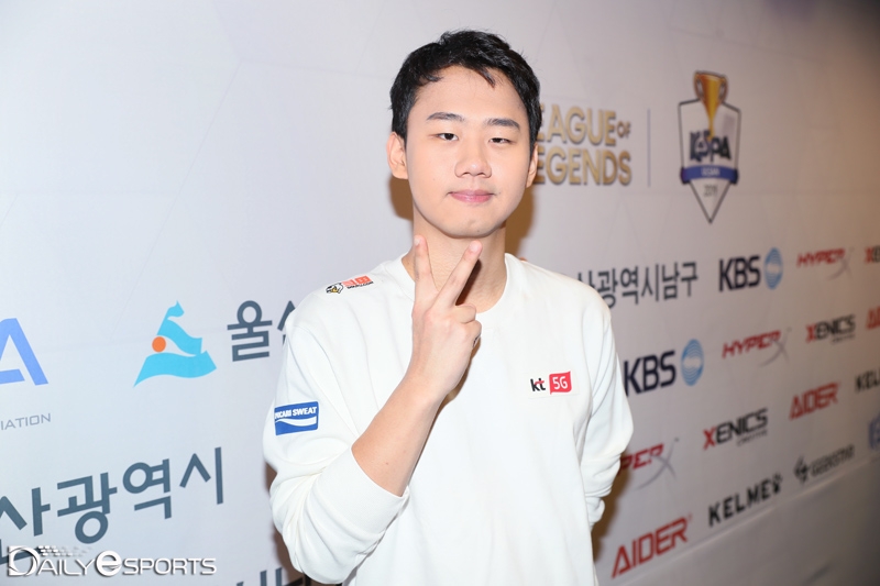 kt 롤스터의 미드 라이너 '쿠로' 이서행.