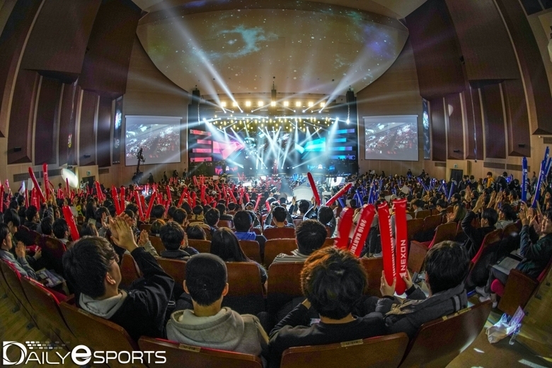 2,000 명이 넘게 몰린 카트라이더 2019 시즌1 결승전.