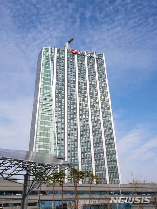 한국전력공사 나주 본사 사옥 전경.