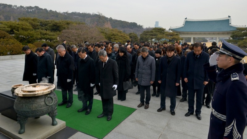 한국자유총연맹, 새해 맞아 국립서울현충원 참배
