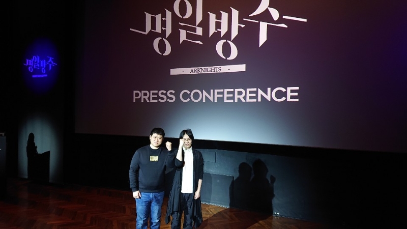 요스타 요몽 대표(왼쪽)과 해묘 '명일방주' 총괄 PD.