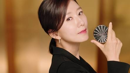 끌레드벨, 우아함과 고급스러운 이미지를 대표하는 배우 김희애 모델 선정