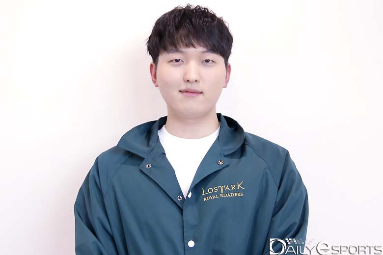 다음달반오십 '야몬' 이재준.