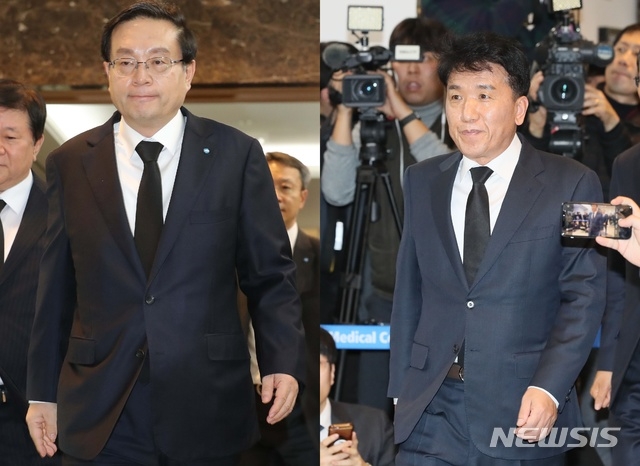 (사진=뉴시스) 손태승(사진 왼쪽) 우리금융그룹 회장, 함영주 하나금융지주 부회장