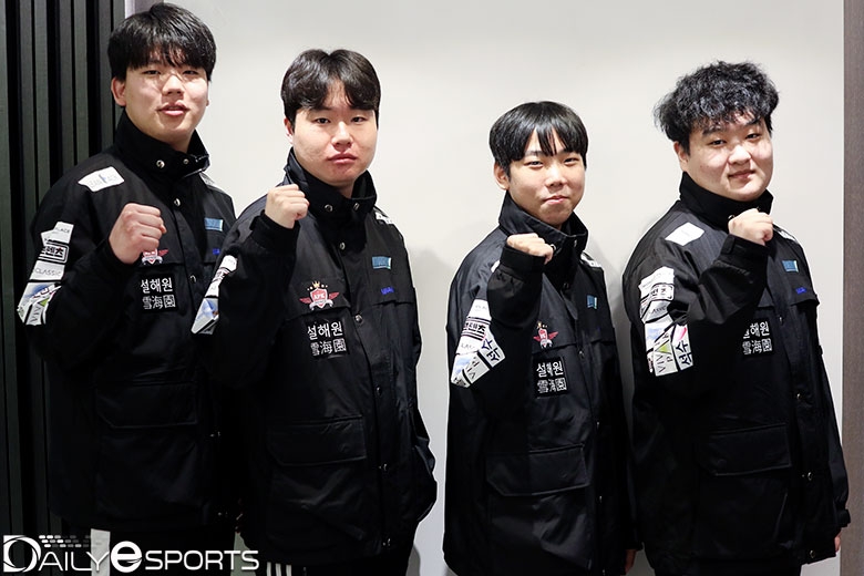 왼쪽부터 '환이다' 장환, '김고니' 김다솔, '레이닝' 김종명, '맥조라' 한대규.