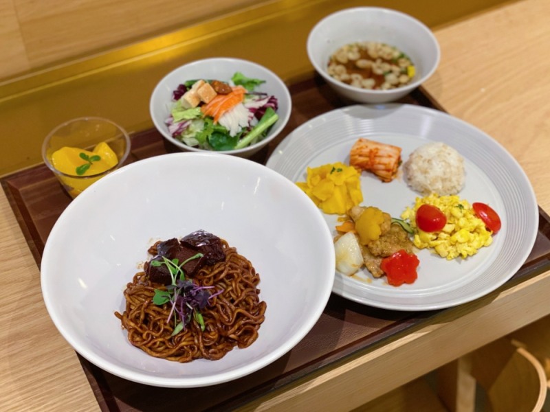 CJ프레시웨이, 구내식당에 영화 기생충 '짜파구리' 선보인다