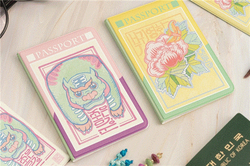 예동문화출판의 ‘그림부적 여권케이스’