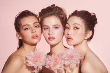 디어달리아, ‘블루밍 에디션 시즌 2 - 시크릿 가든 컬렉션’ 출시