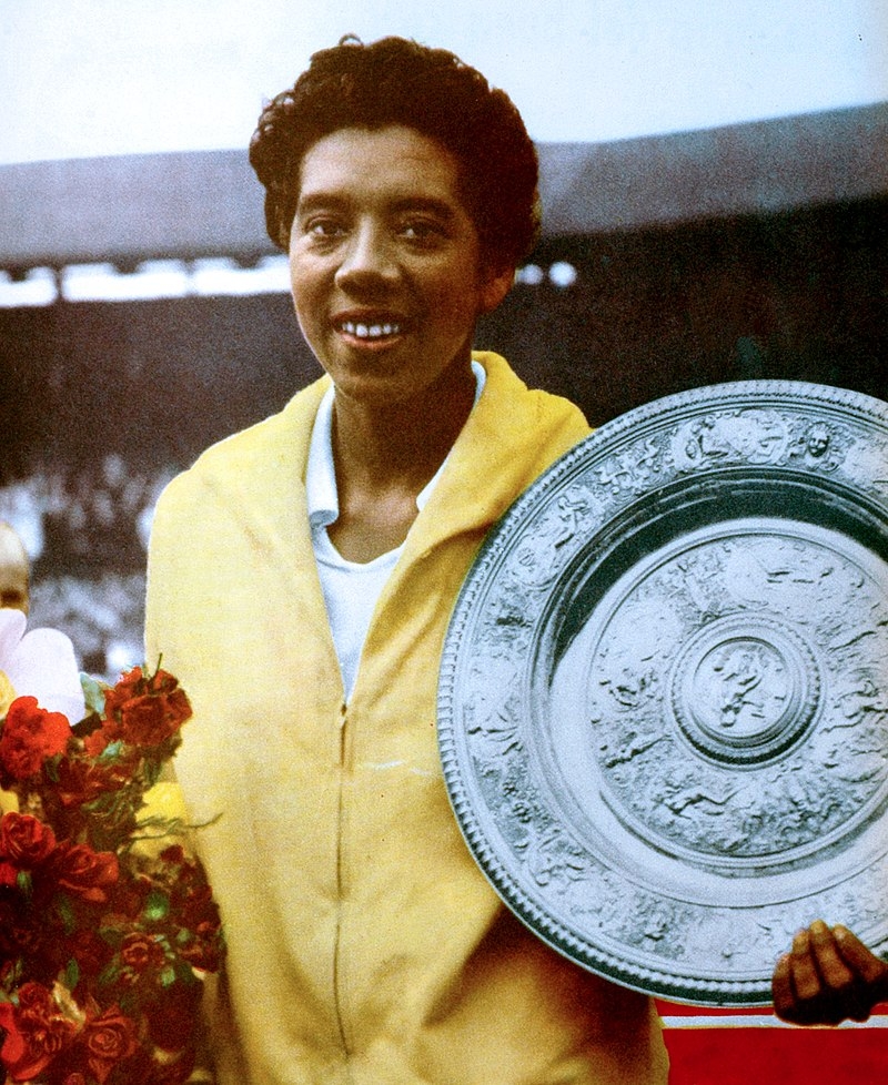 테니스 사상 최초의 흑인 그랜드슬래머이자 LPGA 사상 최초의 흑인 여성골퍼인 알테아 깁슨.