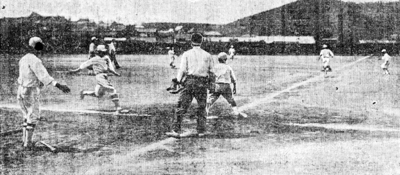 조선체육회 창립 10주년 제10회 전조선종합체육대회 야구경기 모습(1929년 6월 경성운동장)