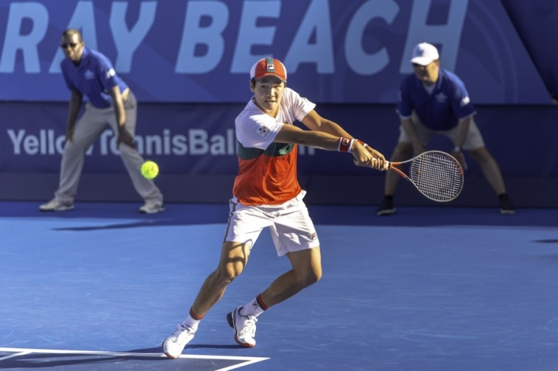 권순우가 27일(한국시간) 멕시코 아카풀코에서 열린 남자프로테니스(ATP) 투어 멕시코오픈 사흘째 단식 2회전에서 두산 라요비치(24위·세르비아)에게 승리, 8강에 진출했다. 사진은 1회전 경기 모습<사진 연합뉴스>
