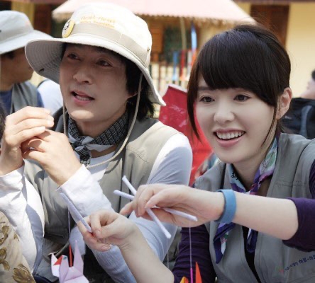 최수종·하희라 부부, 코로나19 예방 동참... 1억원 상당 손소독제 기부