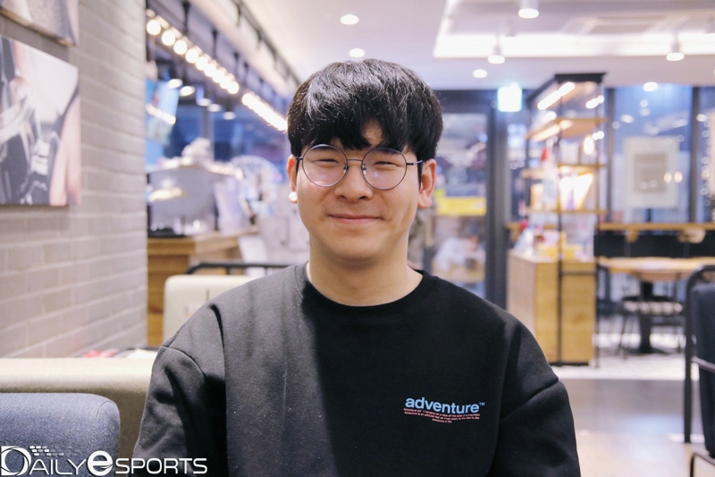 '현실 루시우' 항저우 'iDK' 박호진 "좋은 영향력 주는 선수 되고파"