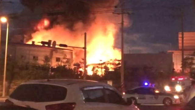 서산 롯데케미칼 공장서 폭발사고…20여명 부상