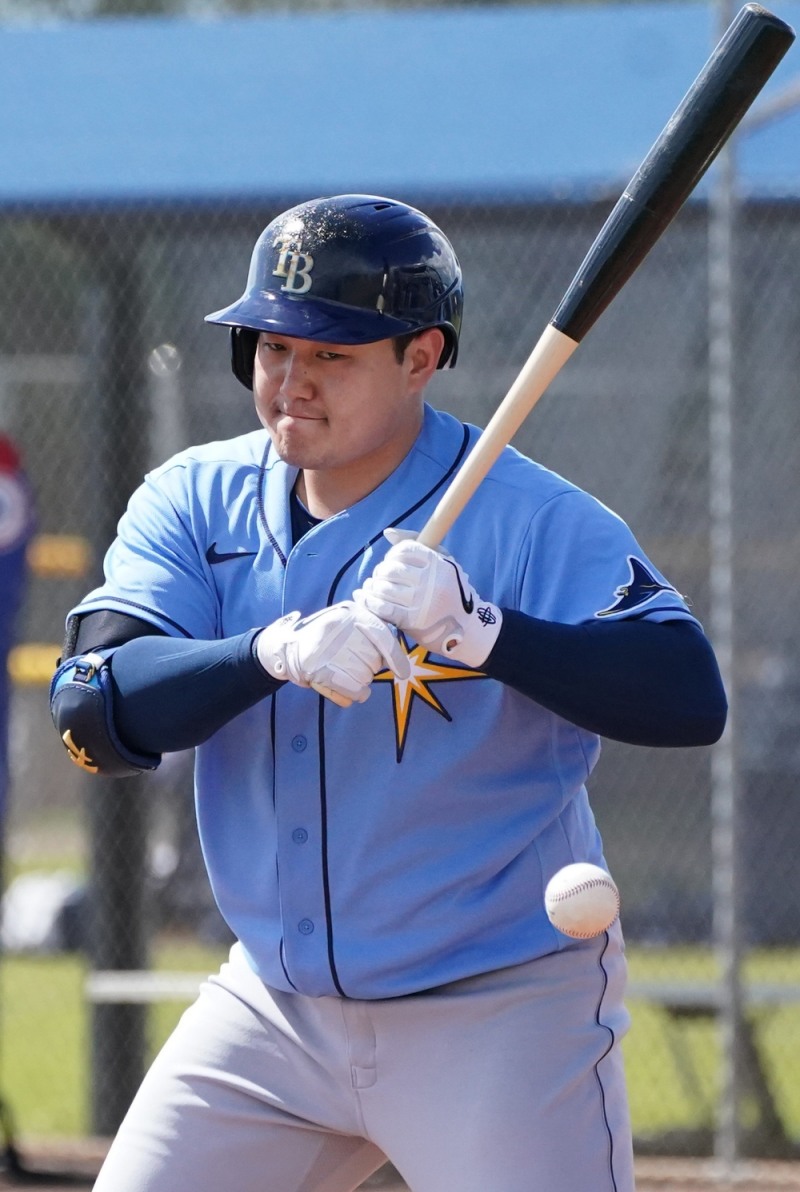 최지만이 5일 토론토 블루제이스와의 시범경기에 4번타자 1루수로 선발출장해 2볼넷 2득점으로 팀 승리에 기여했다.<연합뉴스 자료사진>