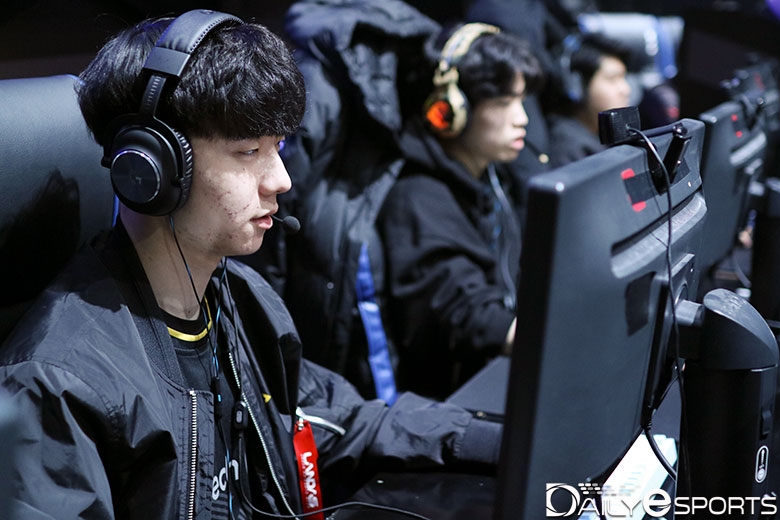 엘리먼트 미스틱의 '막내' 신동주.