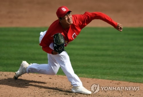 김광현이 10일 홈런군단 미네소타 트윈스와의 시범경기에 선발등판해 3이닝 2안타 4탈삼진 무실점으로 4게임 연속 무실점 행진을 이어갔다.<사진 연합뉴스>