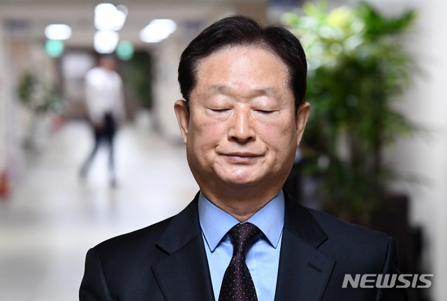 남기명 공수처 준비단장이 10일 자료를 내고 하나은행의 사외이사직을 맡지 않겠다고 밝혔다. 사진=뉴시스