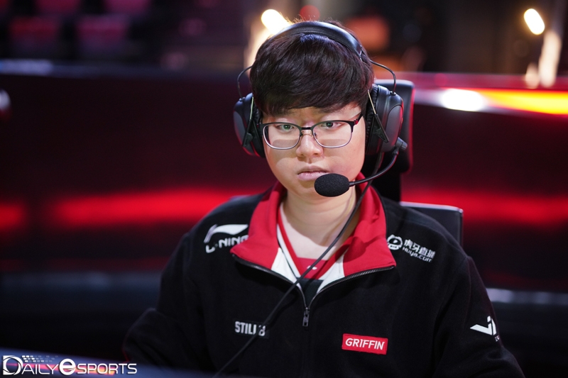 톱 라이너 '소드' 최성원.