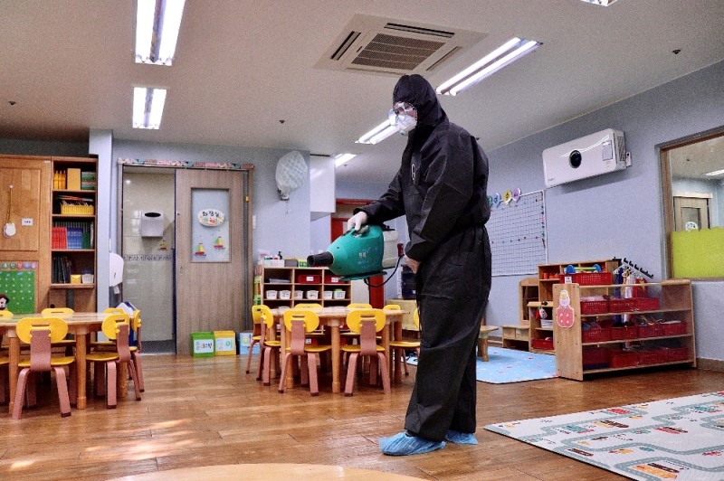 한샘, 면역 체계 약한 어린이들 위해 아동복지시설에 '방역살균' 지원